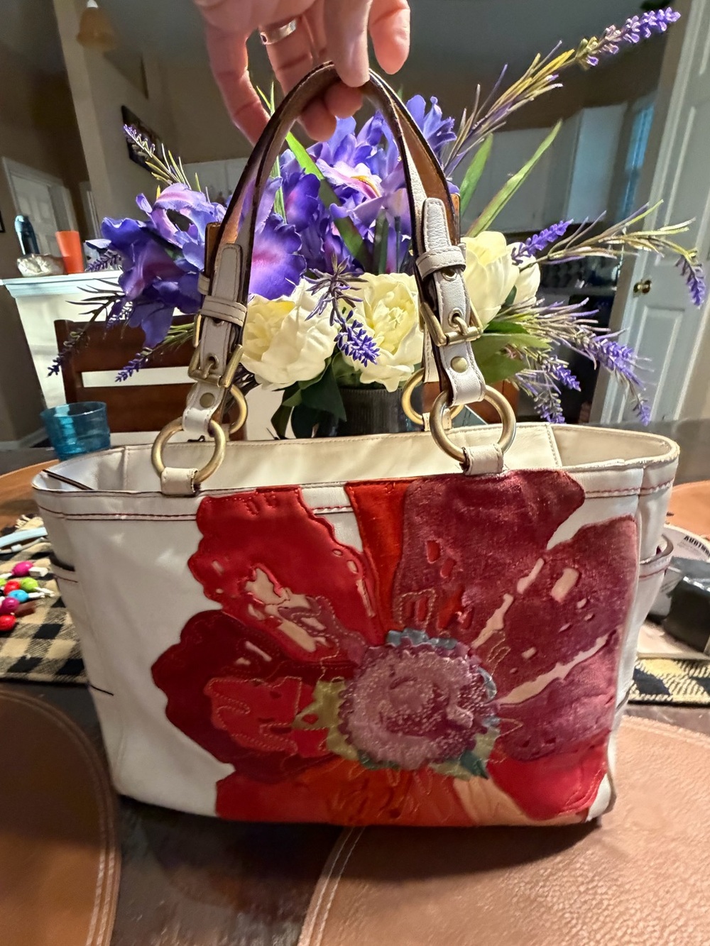 Coach lmtd edition Poppy White Tote Bag with Red Floral Applique - 2005 9244